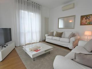 Apartment Corso Genova Apartment by Interhome - Milan - 2