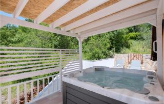 Beautiful Home In Zmijavci With Jacuzzi - Zmijavci - 9