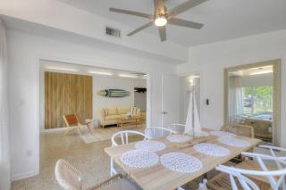 *NEW* The Surf Shack Jupiter! - Tequesta - 7