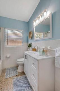 *NEW* The Surf Shack Jupiter! - Tequesta - 4