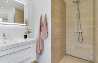 Awesome Home In Glesborg With Sauna - Glesborg - 4