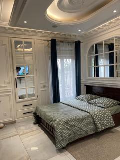 EVE HOME - 1