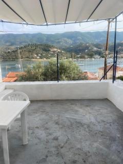 Aggeliki Homes paradosiako nisiotiko - Poros - 9
