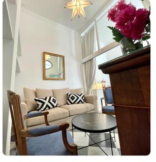 GATU PREMIUM Apartamento Palacio Oneto con Jardín Privado " Preferente mayores de 25 años y familias " - 6