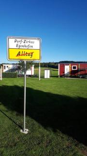 Feriendörfle Fritz - Zirkuswagen (rot) - 1