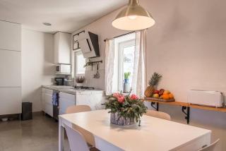 Historic Center Sunny Apartment - 3