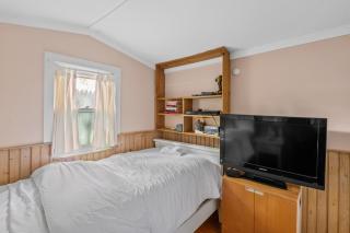 The Hampton Sack - East Hampton - 2
