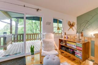 Updated Home with Private Hot Tub and Mtn Views! - Waynesville - 5