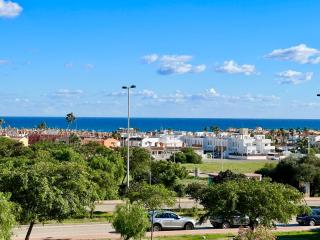 2Bdr Apartment 0.9m from Beach - Torrevieja - 4