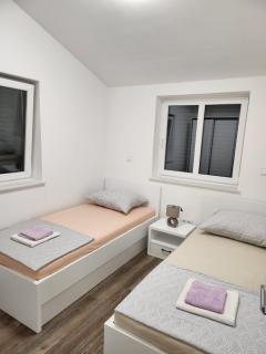 Apartmani M&L i M&J - 1