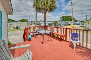 Walk to Shore Myrtle Beach House with Private Deck! - Myrtle Beach - 8