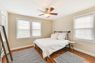 Modern Alexandria Townhome about 2 Mi to Old Town! - Alexandria - 1
