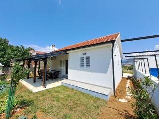 Little House Novigrad - Novigrad (Cittanova) - 9