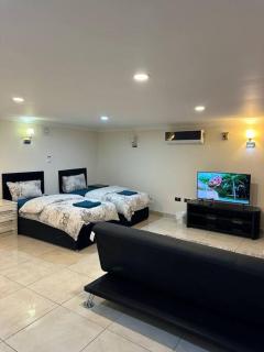 Studio flat Gants Hill with Free Parking - Redbridge - 0