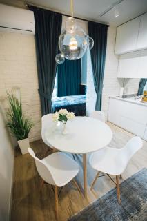Atlant luxury Status Apart on Golovna навпроти ТЦ ДЕПОТ, WI FI 24 на 7 - Černivci - 0
