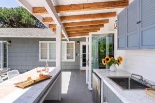Gorgeous coastal four-bedroom steps from Windansea Beach - San Diego - 2