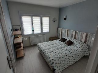 Gîte tout confort au bord de la Meuse avec jardin et activités familiales à proximité - FR-1-585-82 - - 6
