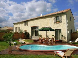 Villa with covered terrace in rural Chalais - Chalais - 6