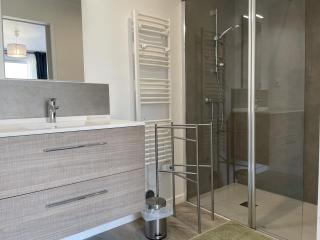 Maison à Erdeven: 4 pièces, 90m², plage à 1km, terrasse, jardin clos, idéal pour familles et randonnées - FR-1-397-41 - Erdeven - 2