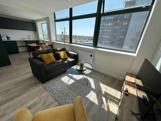 1 Bed Flat with View of Old Trafford - 5