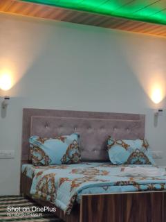 The Royal Maryul Banquet Hall , Restaurant & Resort - Leh - Stak - 4