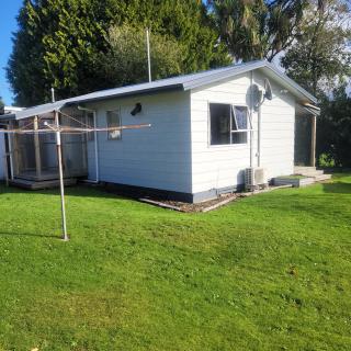 Couples Retreat - Reefton - 2