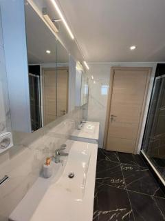 ALLAGIANNIS GROUP APARTMENTS - Markopoulon - 1