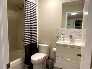 Entire Basement with 3 Bedrooms - Cataratas do Niágara - 7