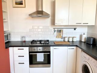 8 Margaret Road, Whitley Bay - Whitley Bay - 5