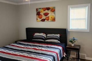 Beautiful 4 bedroom in Cleveland - Euclid - 1