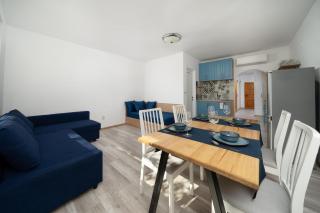 Boutique Blue Apartment - 5