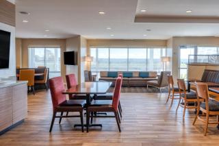 TownePlace Suites by Marriott Indianapolis Airport - Indianapolis - 6