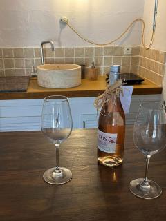 Studio avec terrasse sur cour, authentique, calme - 3
