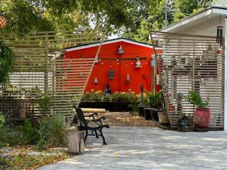 Flora's Garden Apartment/Studio - North Miami - 0