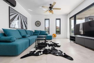 Brand new Villa Olivia 30m from the sea with heated pool and jacuzzi - Zaton - 4