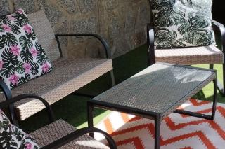 Rez de maison/jacuzzi privé/patio fleuri - 1