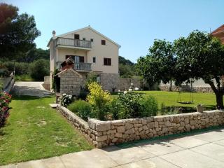 Milka - apartman uz more - Betina - 5
