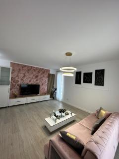 GlamArt Apartment - Craiova - 1