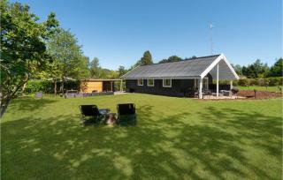 3 Bedroom Nice Home In Melby - Melby - 2