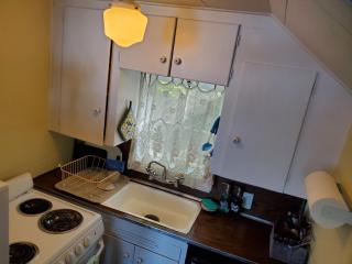Bay Cottage Getaway - 6