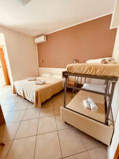 Hotel Favorita - Cesenatico - 7
