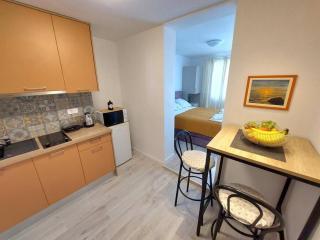 City Beach Apartment - Makarska - 8
