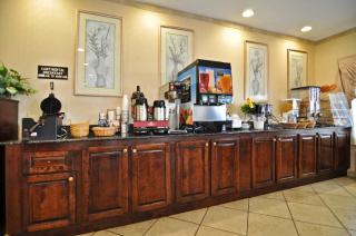 Quality Inn Ashburn - 6