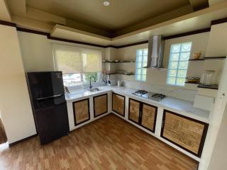 Rose Apartment - - 3