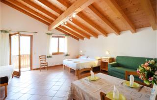 Beautiful Apartment In Lamon With Wifi - Lamon - 7