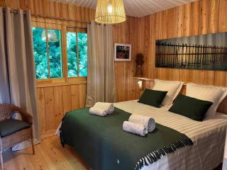 Cabane Noa neuve- piscine chauffée - 9