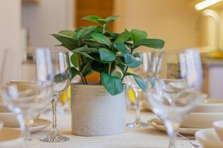 Roomy apartment 80sqm at city center FREE PARKING space, AC & balcony, Separate AC in all four rooms - Budapest - 1