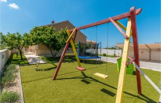 Amazing Home In Polaca - Tinj - 2