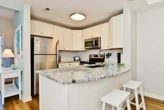 Modern Ocean Creek Resort Villa w Oceanfront Pool and Tiki Bar - Myrtle Beach - 3