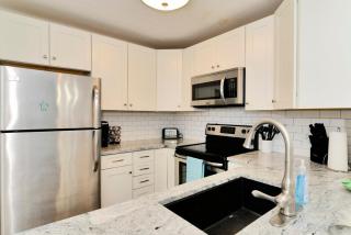Modern Ocean Creek Resort Villa w Oceanfront Pool and Tiki Bar - Myrtle Beach - 2